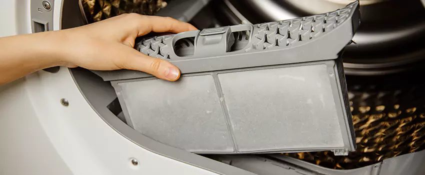 Signs Of A Clogged Dryer Lint Trap in Amsterdam, New York